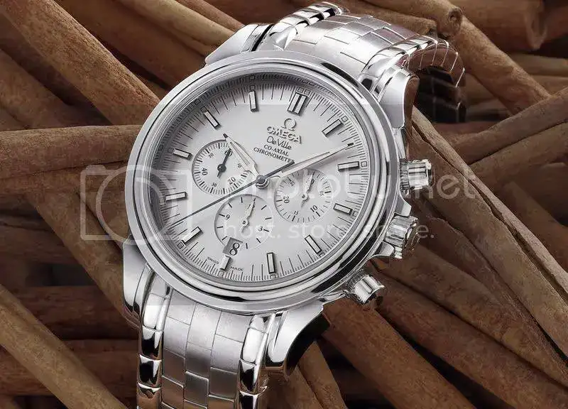 Co-AxialChronoCloseUp.webp