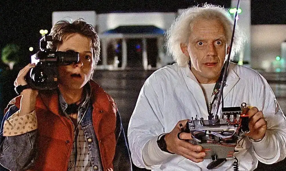 como-se-conocieron-marty-mcfly-y-doc-brown.webp