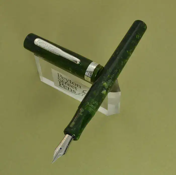 conklin_glider greenmarble_1.webp