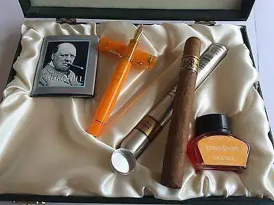 Conway-Stewart-Winston-CHURCHILL-fountain-pen-ORANGE-celluloid-_1.webp