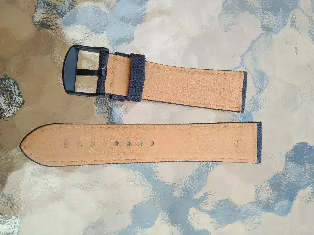 correa original reverso.webp