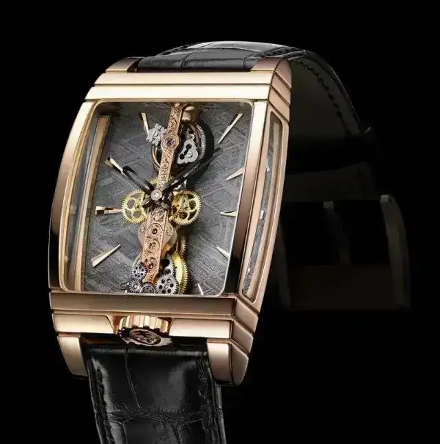 corum-golden-bridge-tourbil.webp