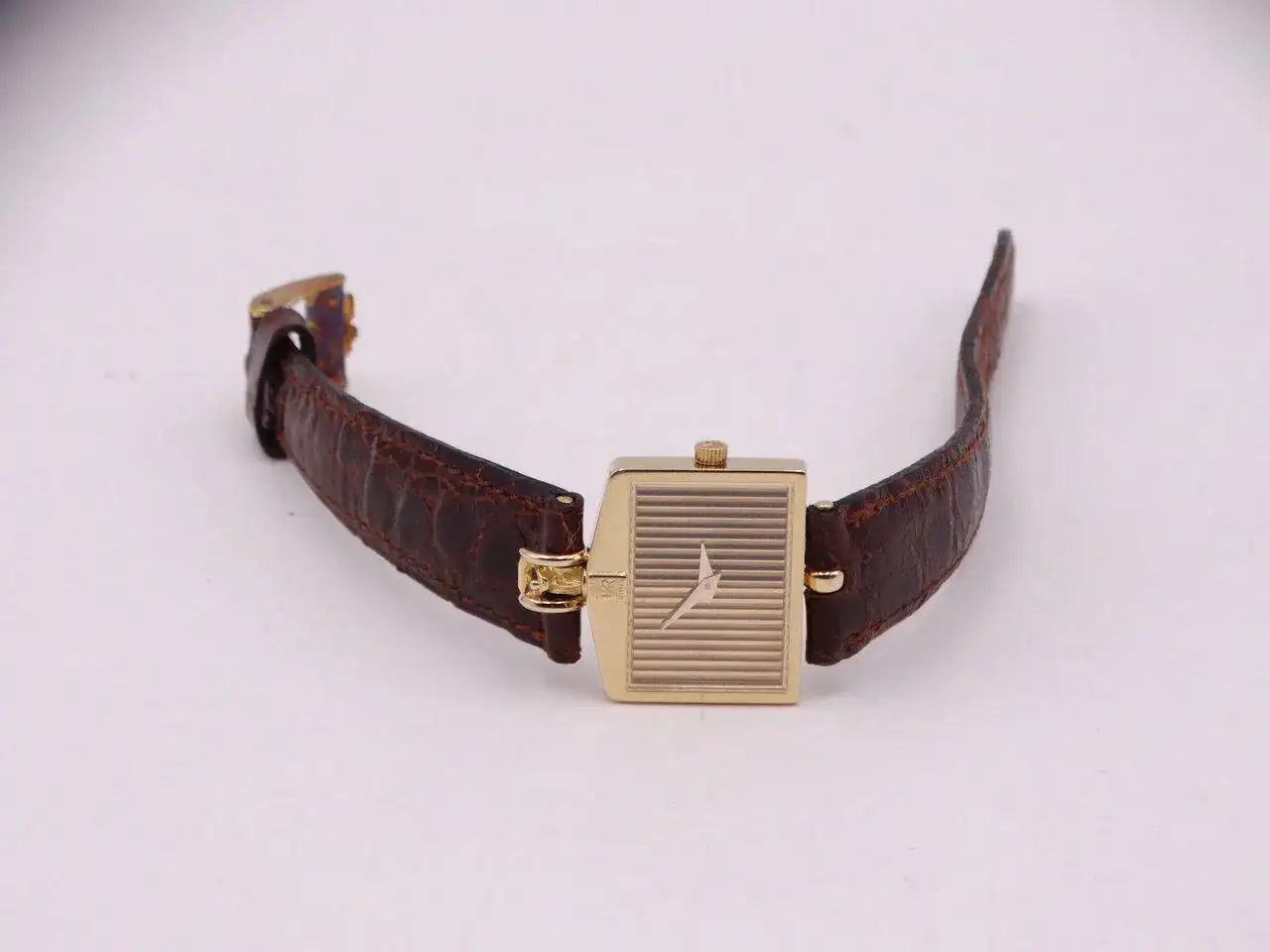 Corum Rolls Royce Gold 07213.webp