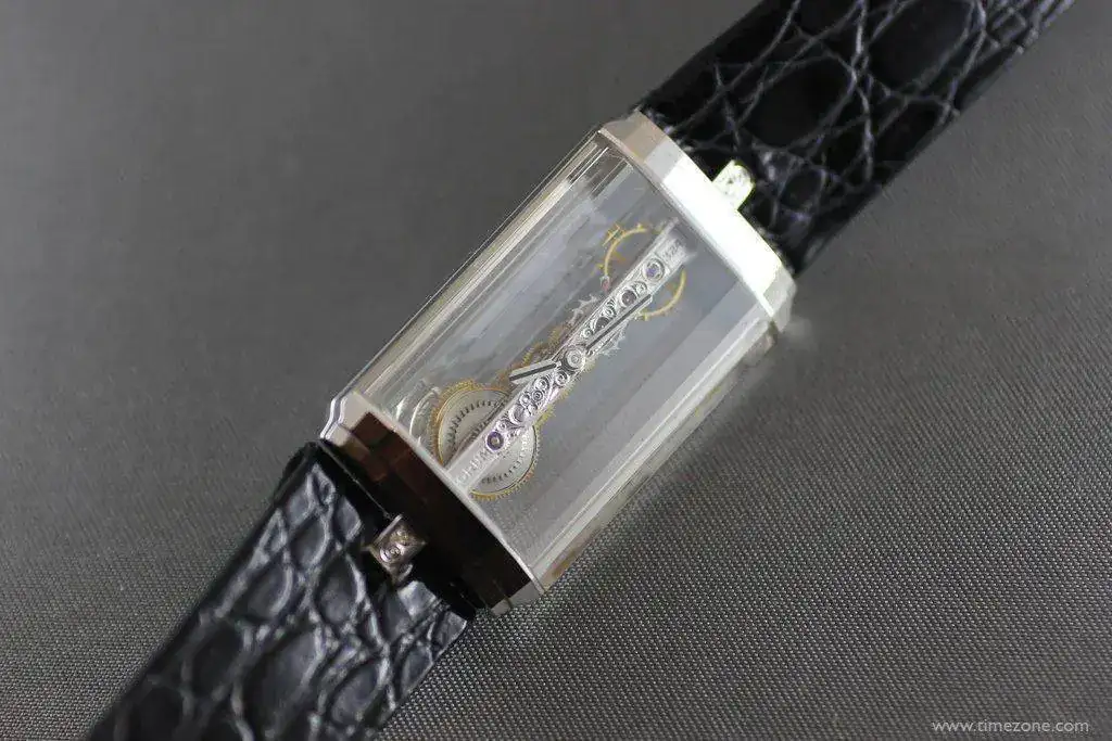 Corum-VC-001.webp