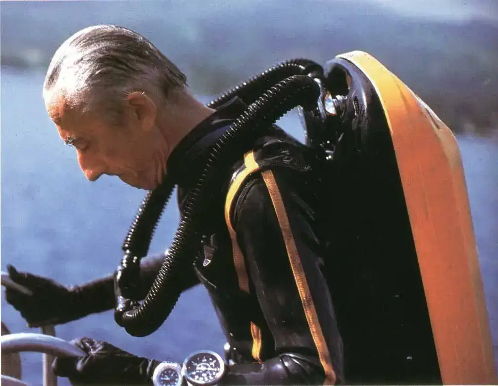Cousteau_with_Doxa_1024x1024.jpg