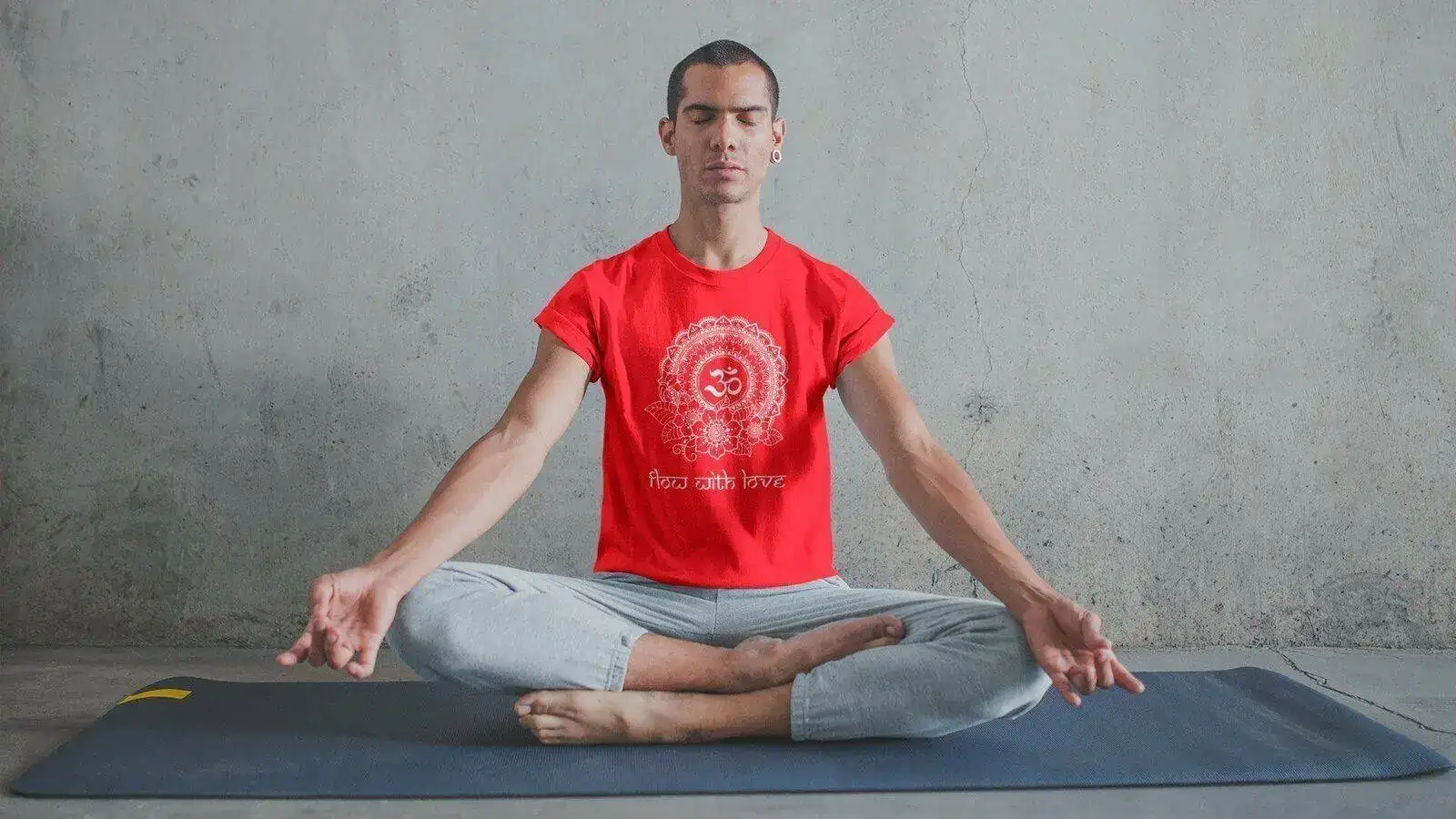 cropped-flow-with-love-greenyoga-t-shirt.webp