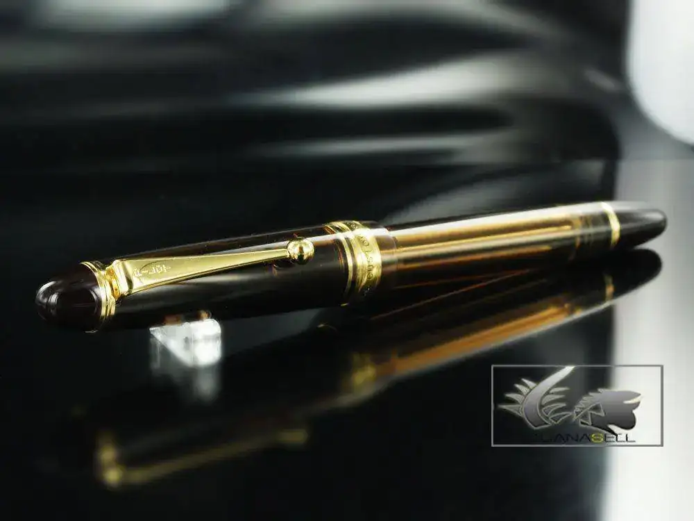 Custom-823-Demonstrator-Fountain-Pen-Amber-60556-2.webp