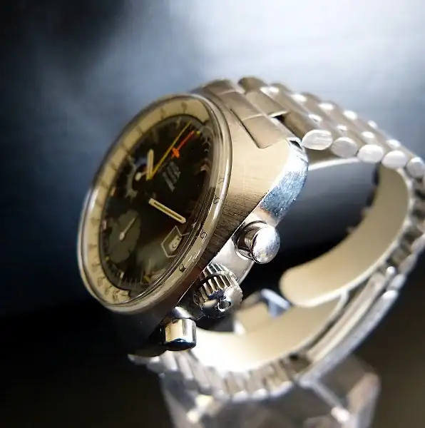 cVP4MK.webp