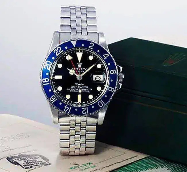 d4598583x.webp
