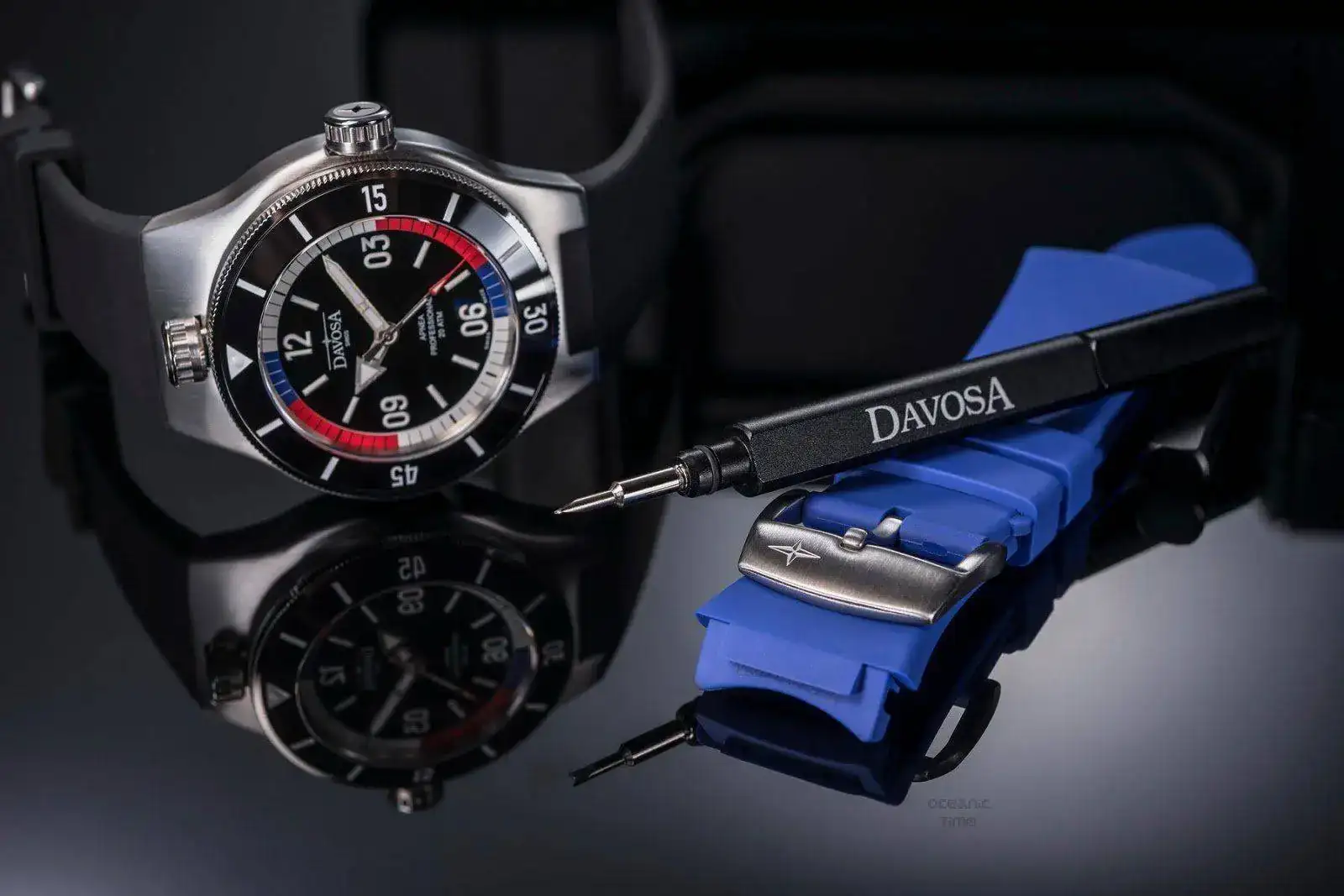 DAVOSA%2BApnea%2BDiver%2BAUTOMATIC%2B01.webp
