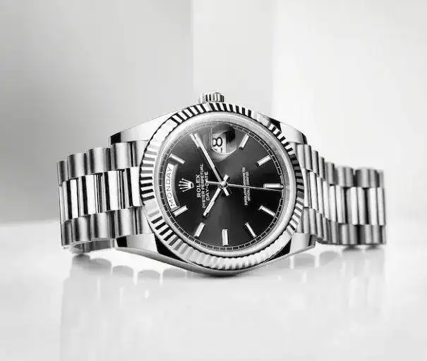 DayDateWhiteGoldBlack.webp