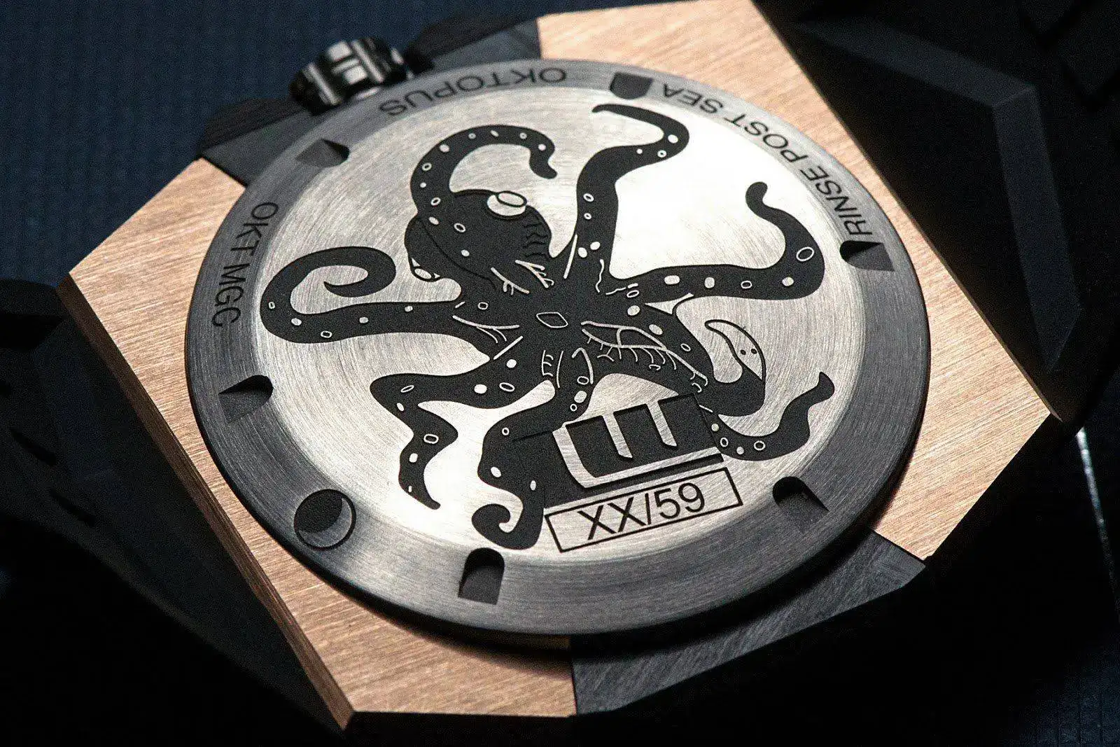 DELIN%2BOktopus%2BMoon%2BGold%2B3DTP%2BCARBON%2B11.webp