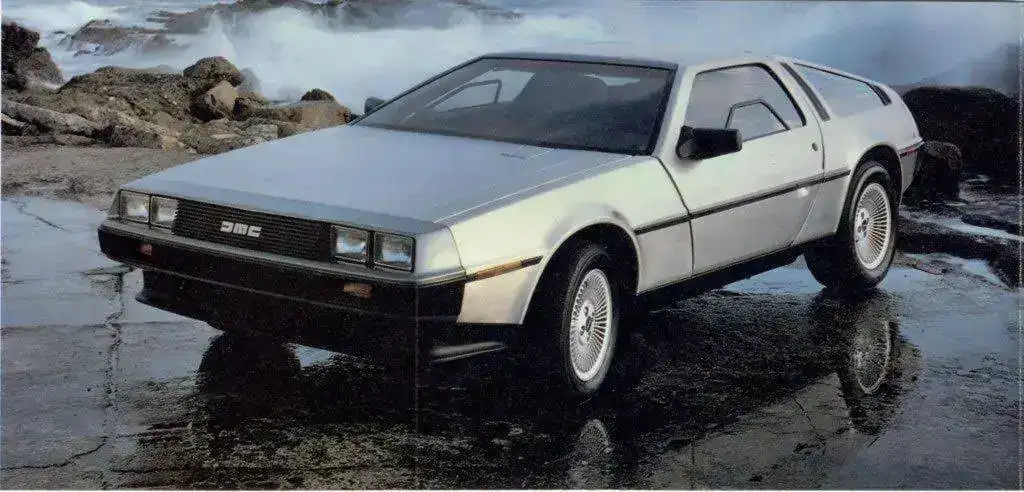delorean_brochure3_81.webp