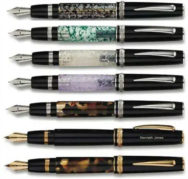 Delta Krystal Fountain Pen.webp