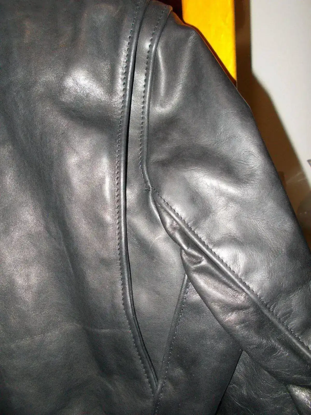 Detalle epaulet derecho.webp