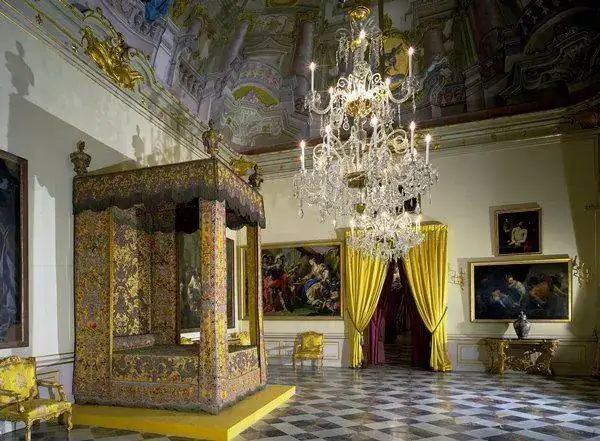 DG000344.webp