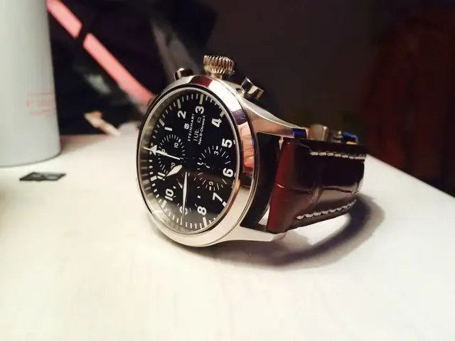 Dh42lPHl.webp