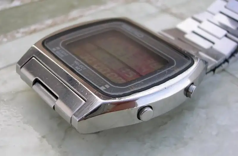 DIGITAL-SEIKO-RUNNING-A714-3.webp