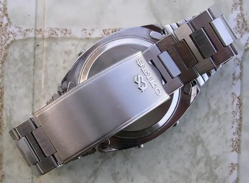 DIGITAL-SEIKO-RUNNING-A714-6.webp