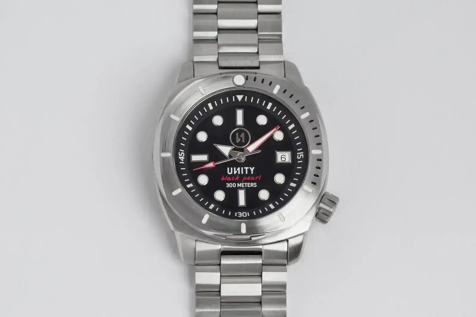 Diver-300-metres.webp