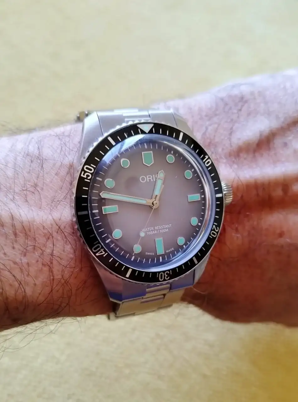 Divers 65 glow.webp