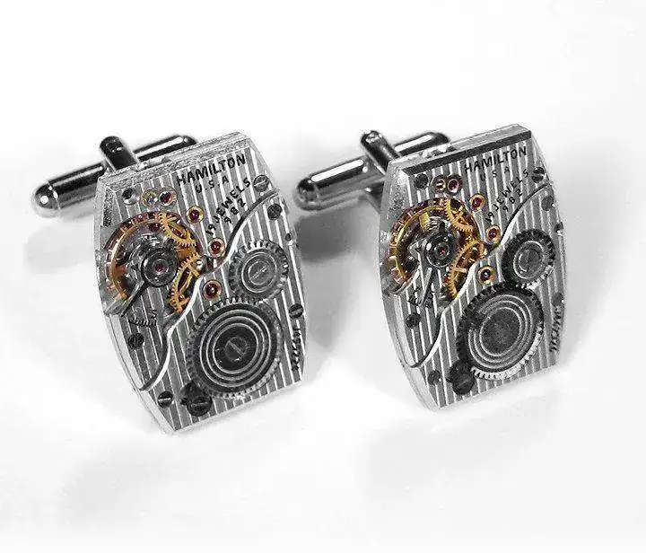 DNC1165_Cufflinks_HAMILTONLgRectPinstripe1.webp