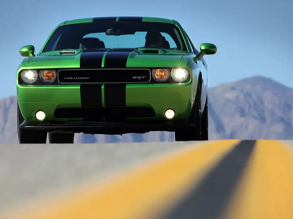 Dodge-Chagenger-RT-Green.webp