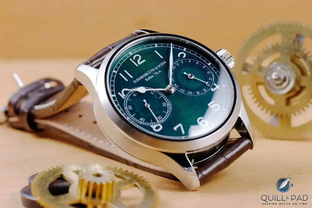 Dornblueth_green-translucent-dial_01.webp