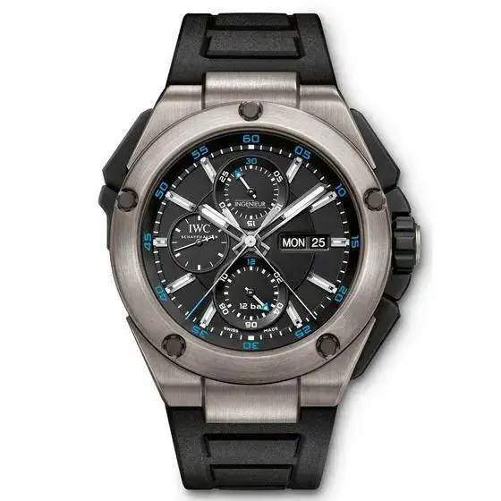 doublechrono02_square.webp