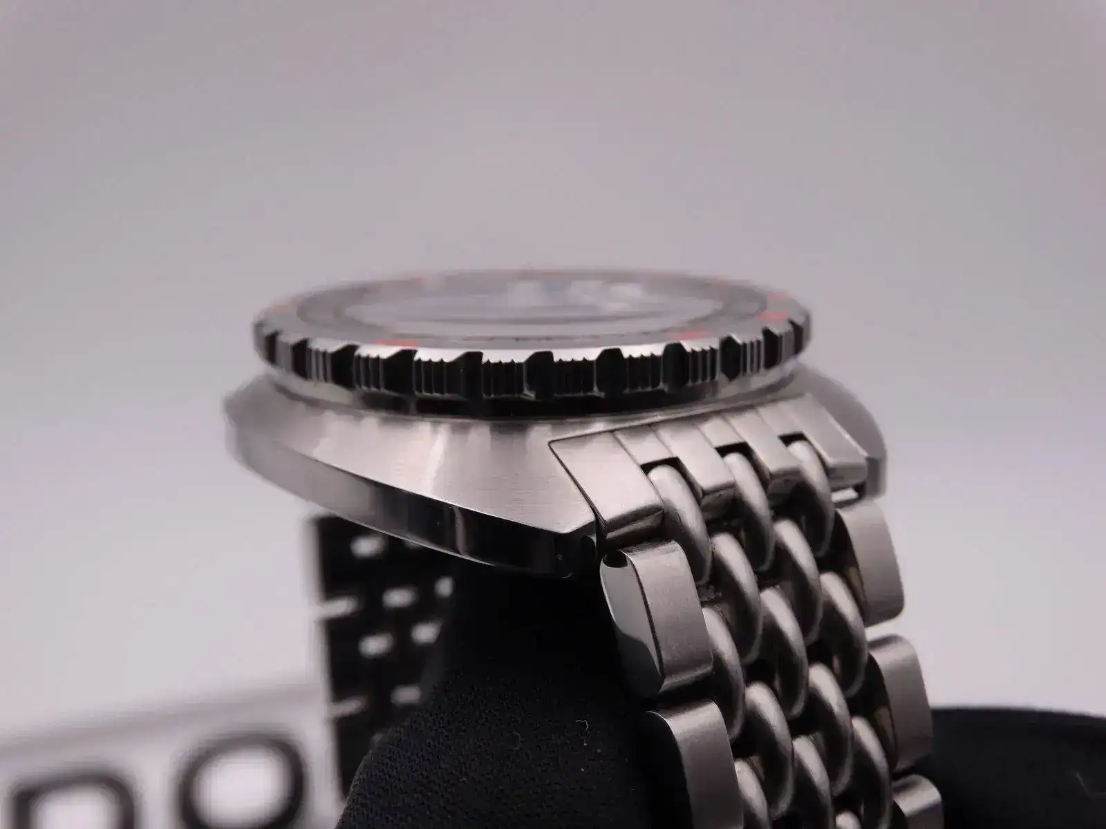 Doxa Caribbean Sub1000T Limited Edition 8701.webp