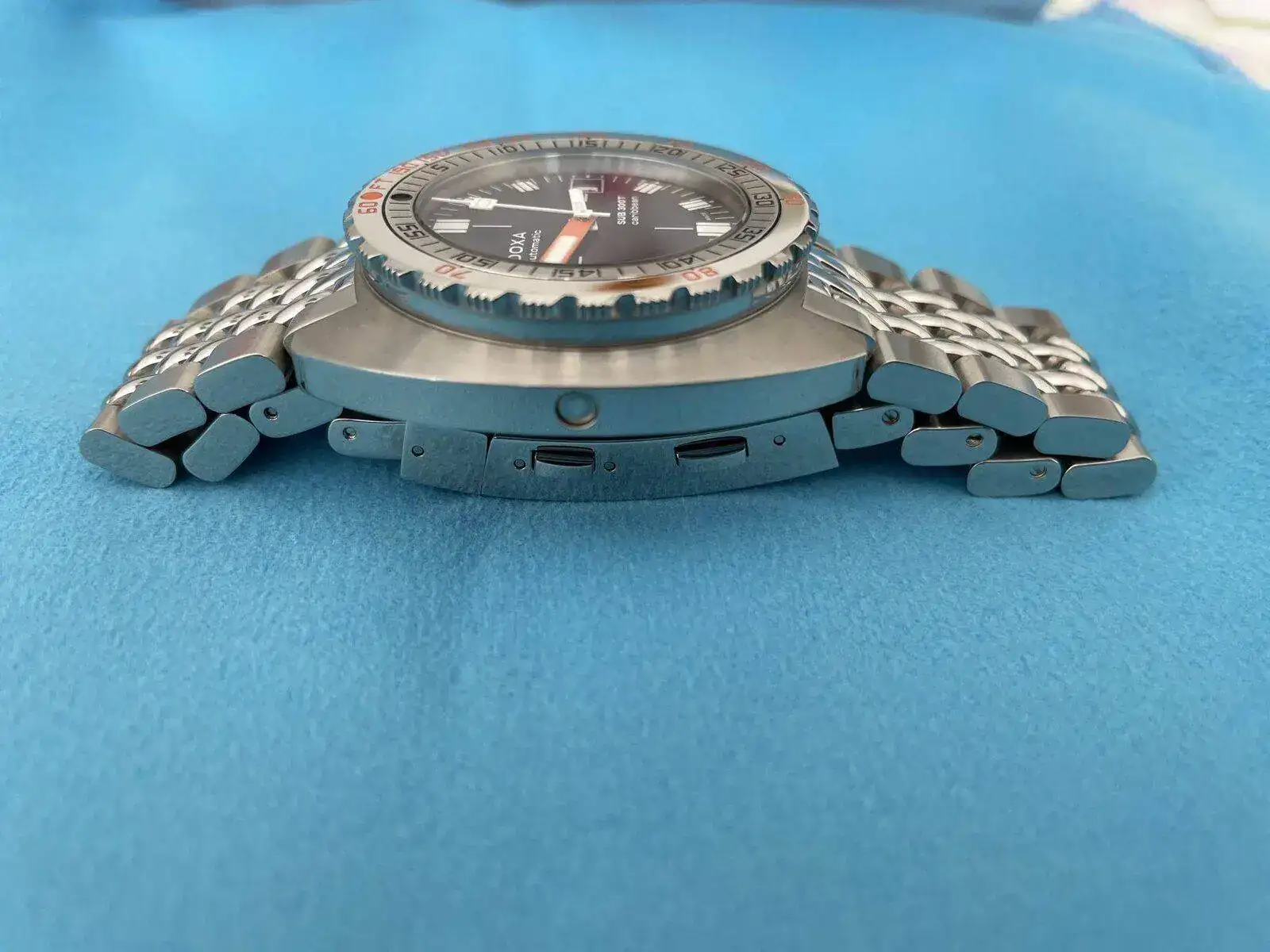 Doxa Sub300T_3.webp