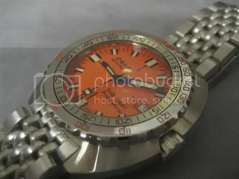 doxa_1200t_pro_04Large.webp
