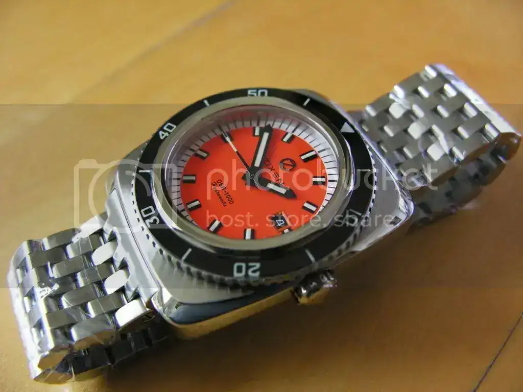 DSR1000BKSapphirebezel.webp