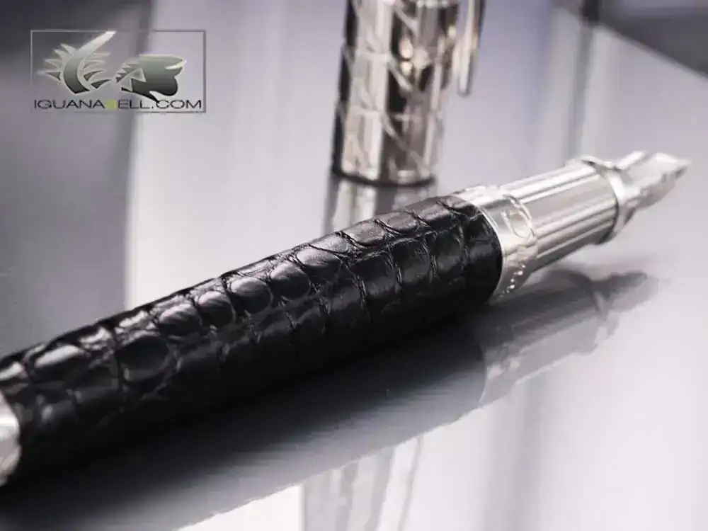 -Dupont-Olympio-Large-Black-Leather-Fountain-Pen-2.webp