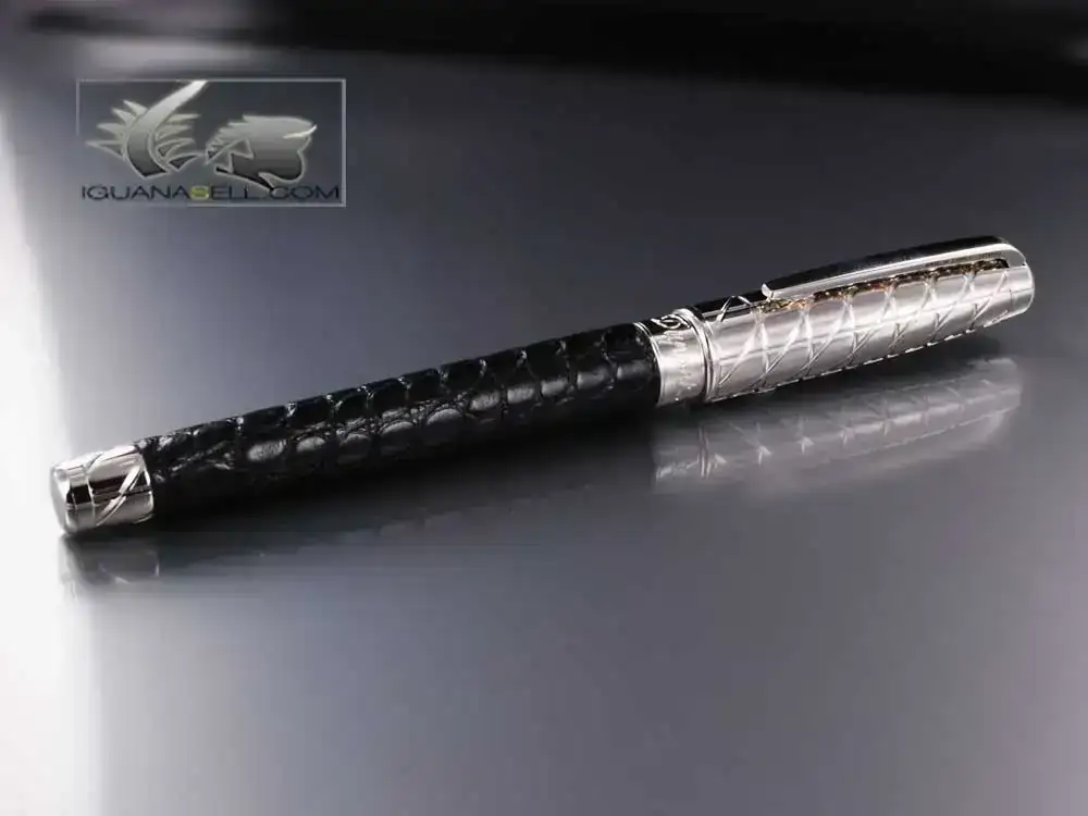 -Dupont-Olympio-Large-Black-Leather-Fountain-Pen-9.webp