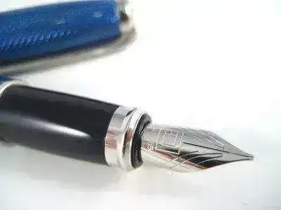 Dupont-Palladium-Blue-stitch-Fountain-Pen-451408-4.webp