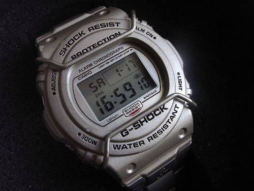 DW-5700D-8-watches-12368144230.jpg