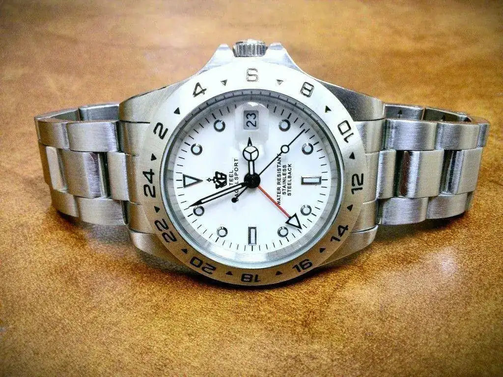 e-you-got-mail-part-4-steel-bagelsport-explorer-ii.webp