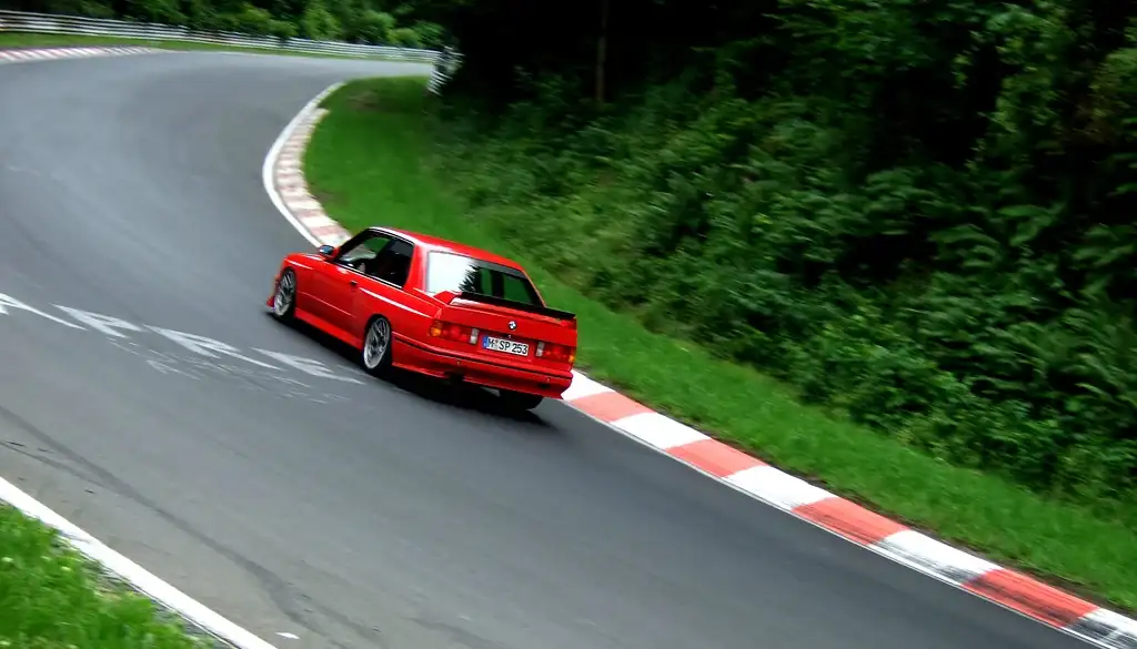 e30-nurburgring.webp