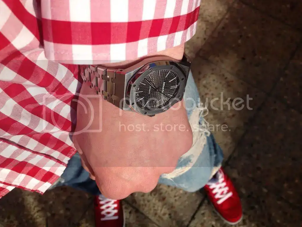 E7B9-48EC-8B48-976D52ED3C91-14466-000008E2BA6702CC.webp