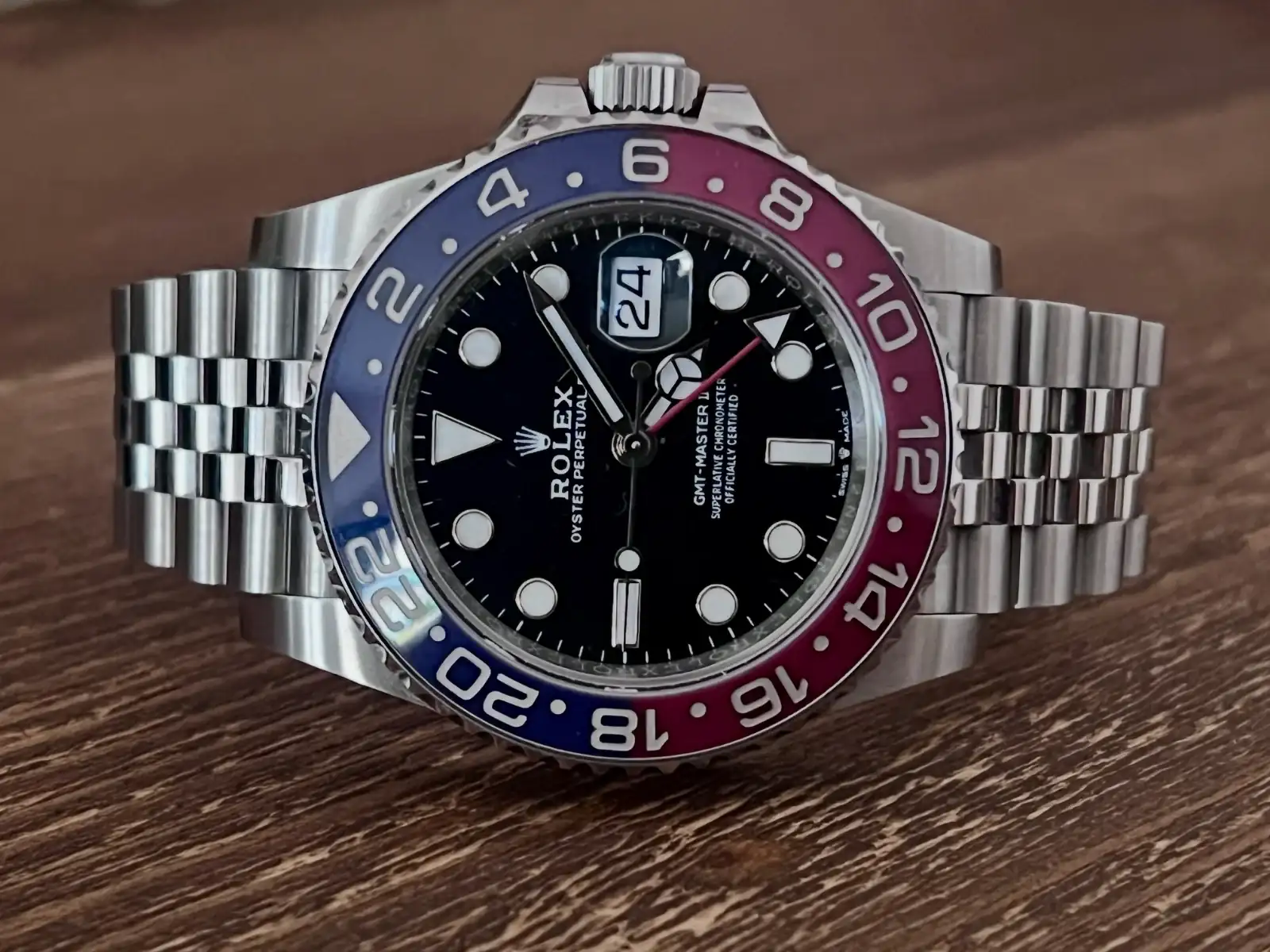 E8DCE6D6-0150-498D-8BFD-C3C0F136CCBF.webp