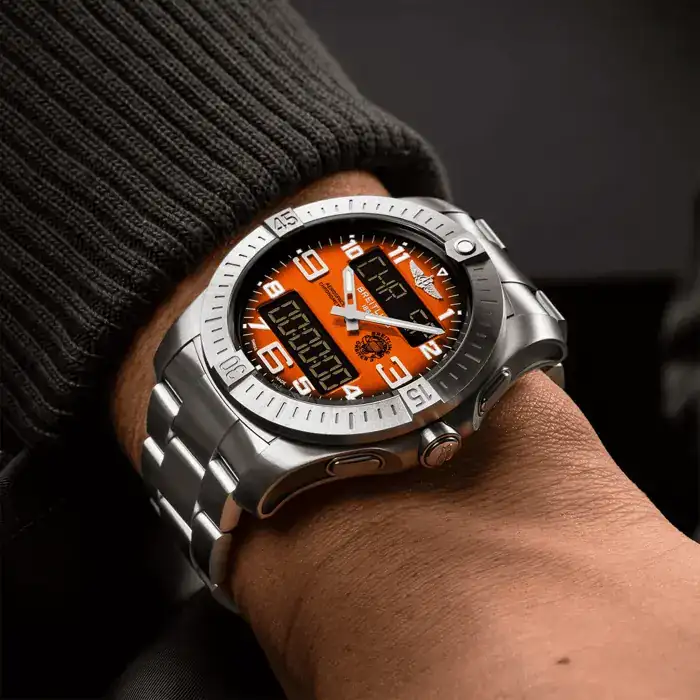 eb70101a1o1e1-aerospace-b70-orbiter-on-wrist.webp