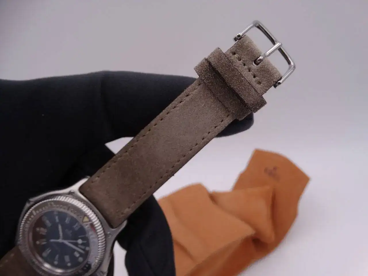 Ebel Discovery 01670.webp