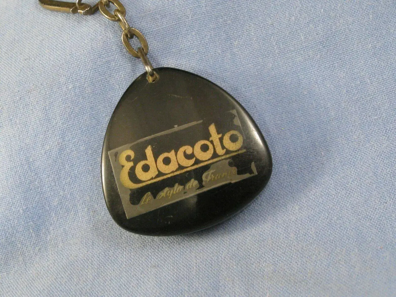EDACOTO FOUNTAIN PEN KEYRING ADVERT 2.webp