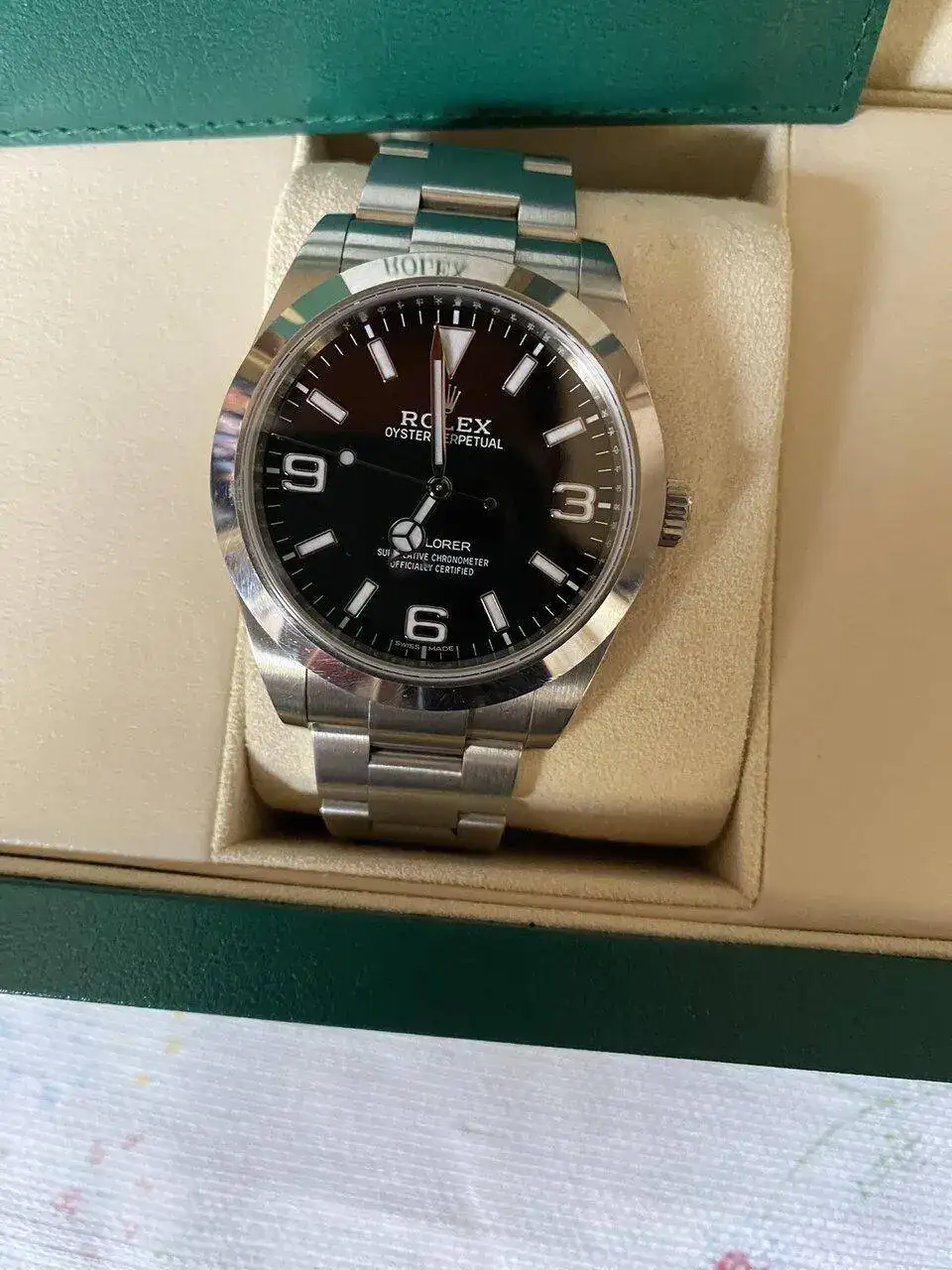 EDC1739E-B5DC-4579-B3A1-DE34E7A82E26.webp
