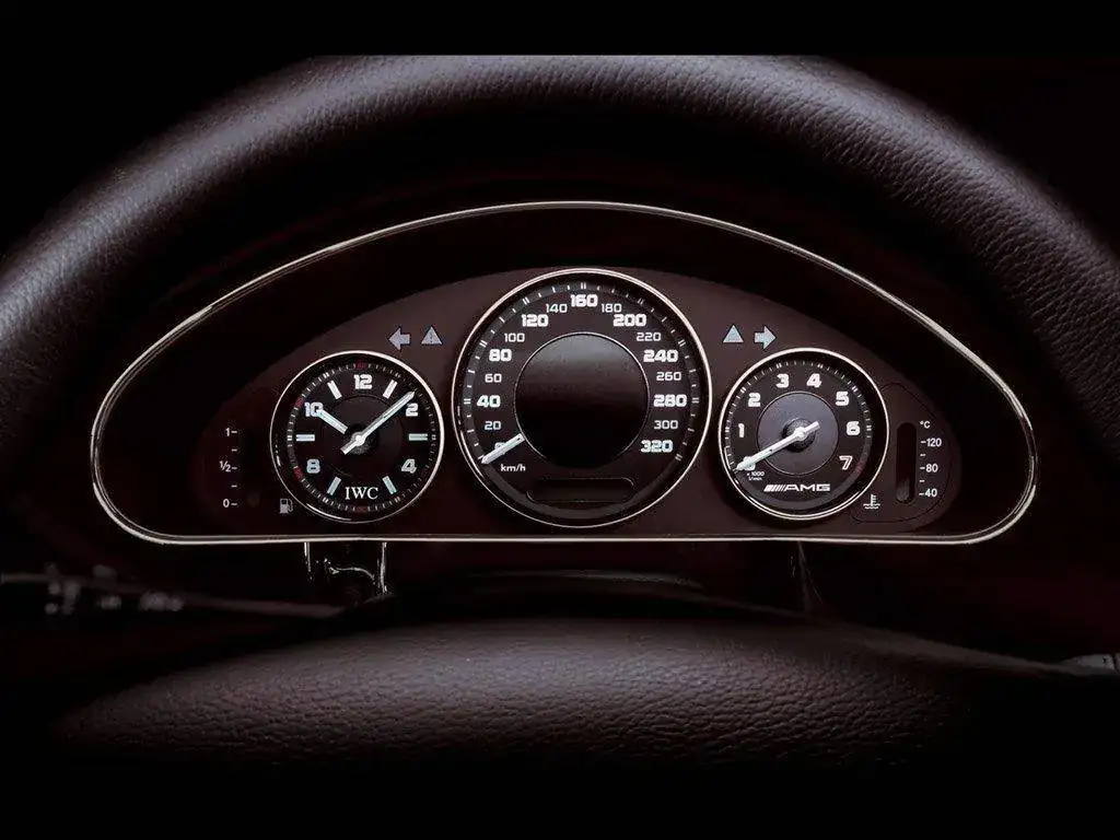 edes-Benz-CLS-55-AMG-IWC-Ingenieur-Gauges-1024x768.webp