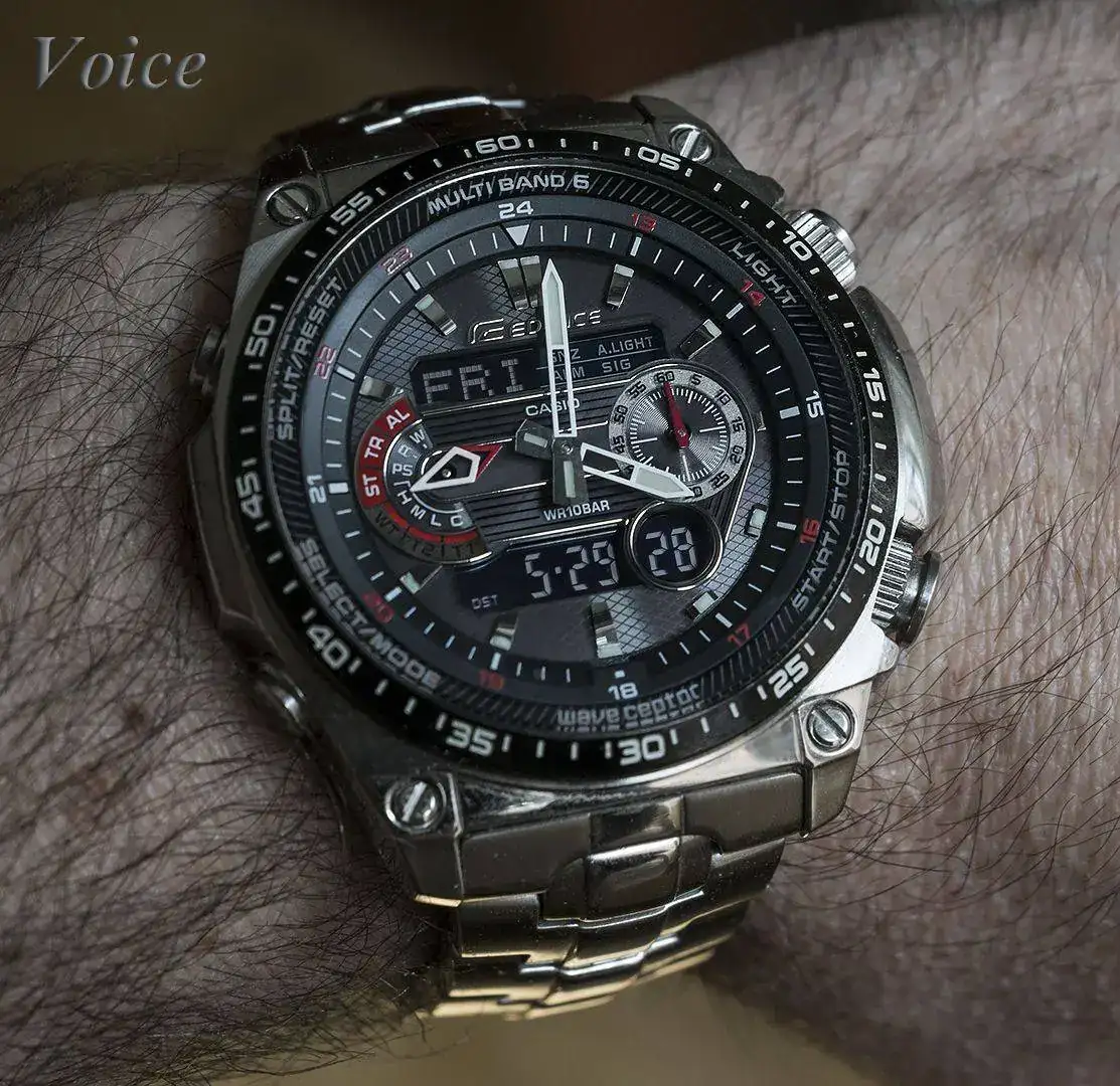 Edifce M300 foto 4.webp