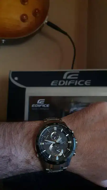 Edifice 1400 foto 3.webp