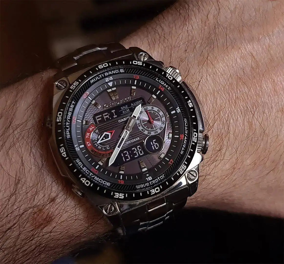 EDIFICE M-300 _01.webp