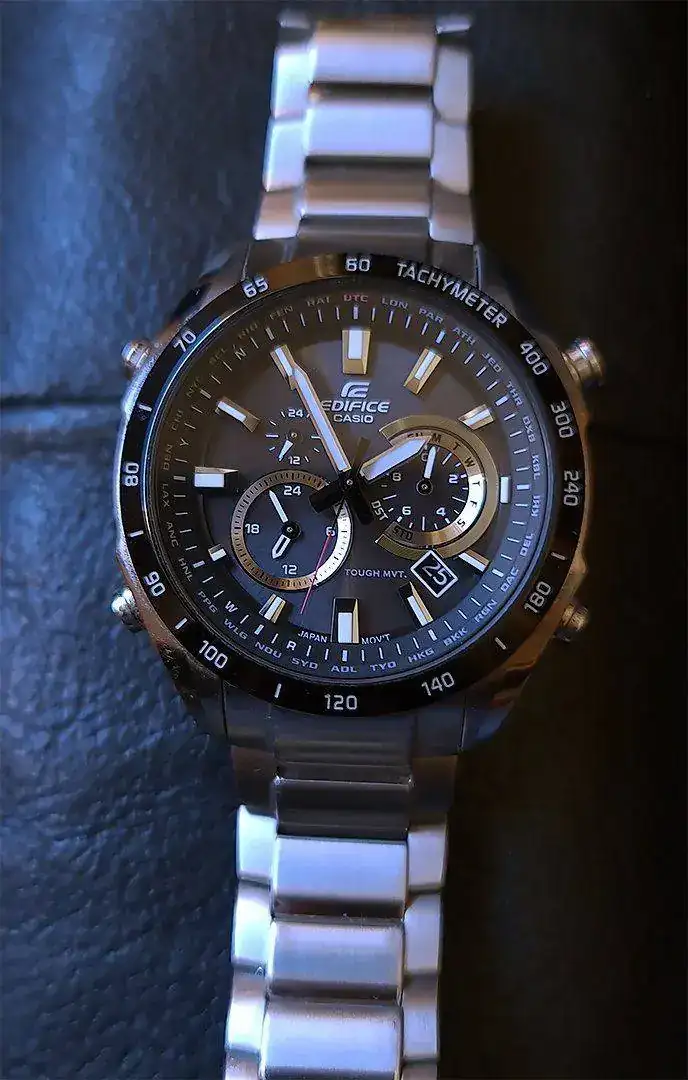 Edifice T620 Foto 1.webp